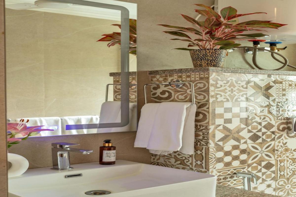 Ikigai Luxury Stays Old Goa Exterior photo